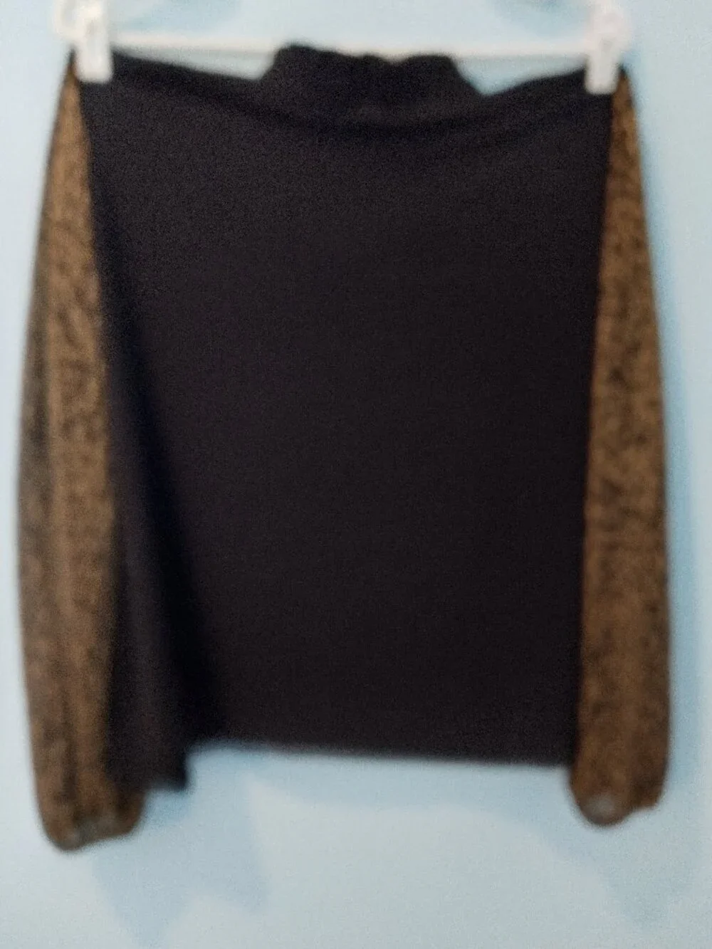 NWOT Michael Kors Pullover Top Size Large Black/Bronze Leopard